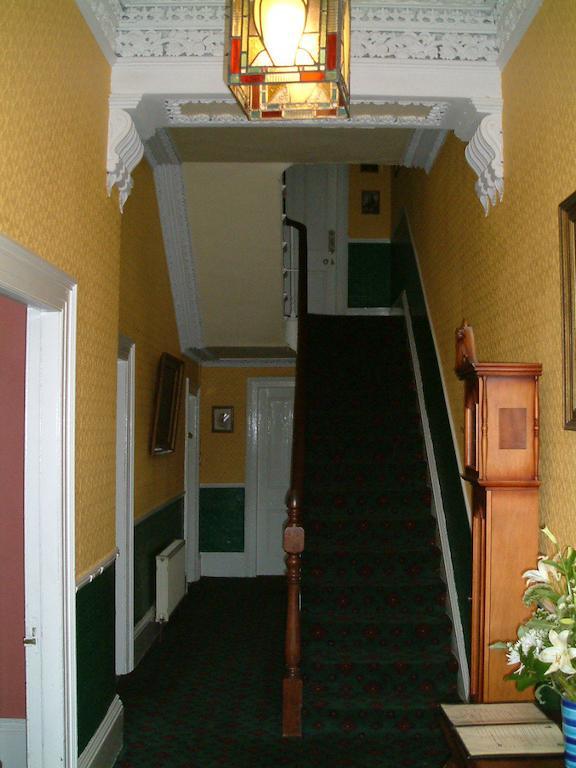 مبيت وإفطار دون لاوجير Claremont House المظهر الخارجي الصورة
