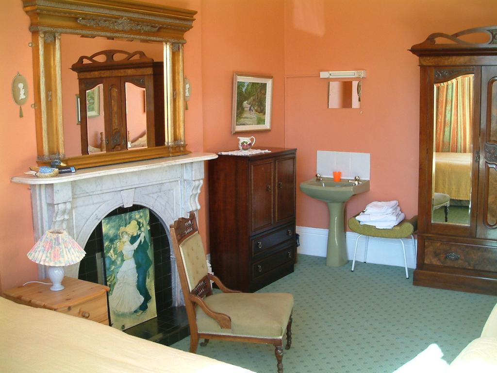 مبيت وإفطار دون لاوجير Claremont House الغرفة الصورة